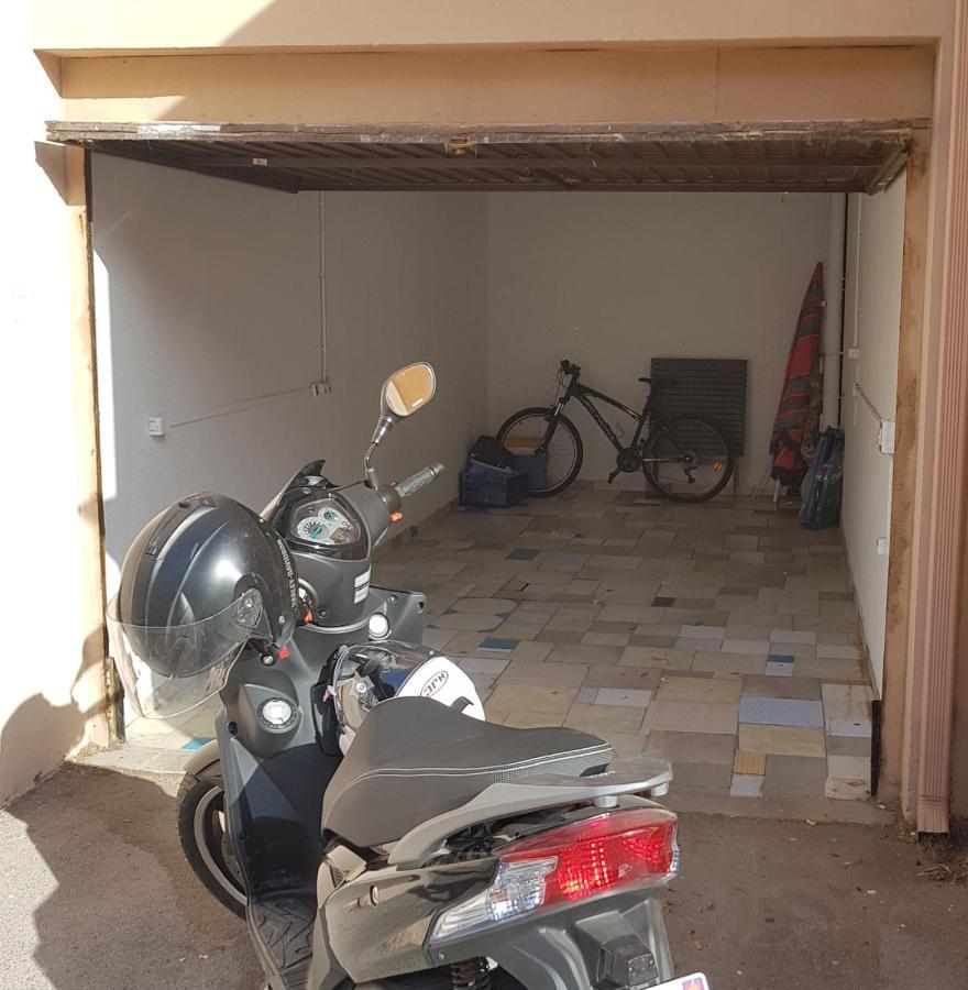 セット+ Jardin Au Calme Avec Bbq + Cellier + Garageアパートメント エクステリア 写真